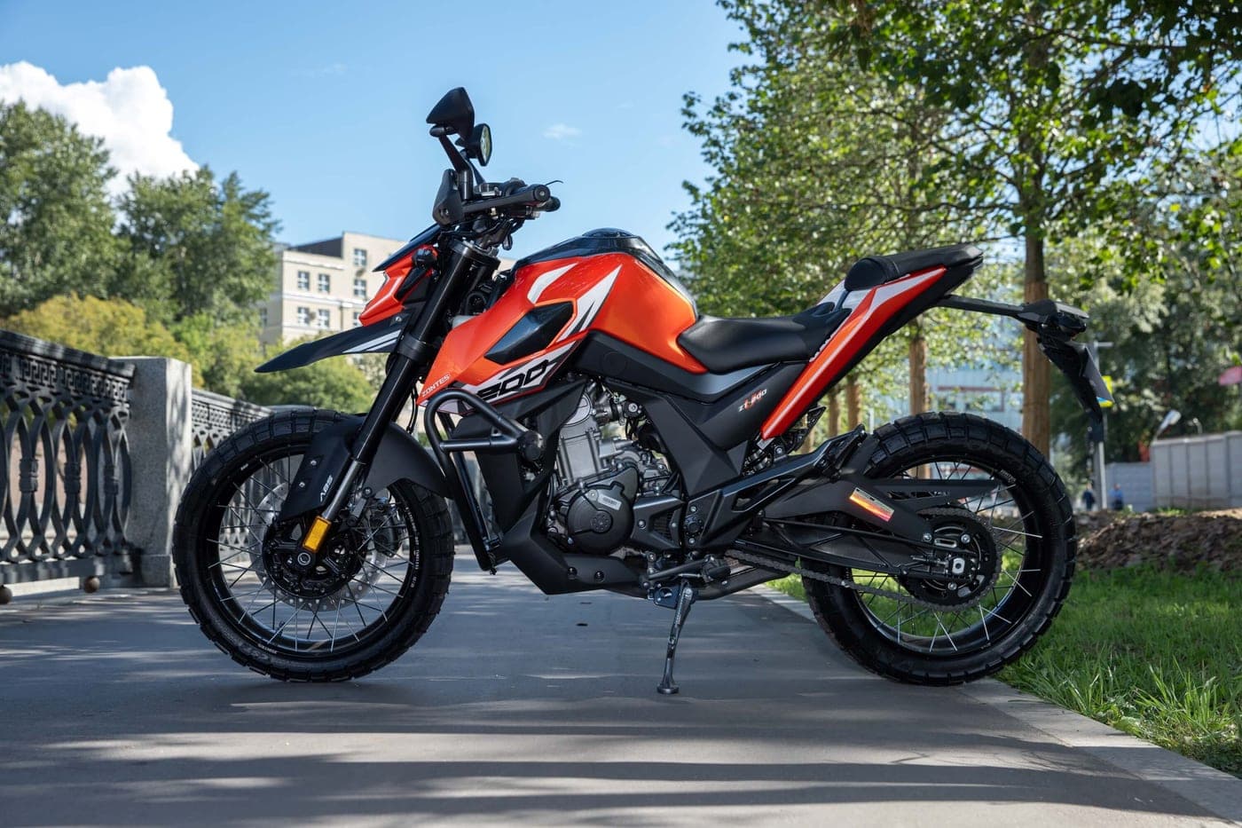 Мотоцикл ZONTES ZT200-U1